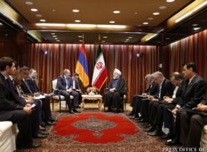 Meeting of Nikol Pashinyan and Hassan Rouhani takes place