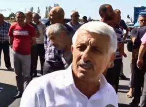 Demonstrators close Yerevan-Gyumri road in Aragatsotn province