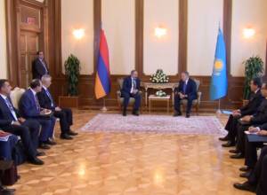 Meeting of Pashinyan-Nazarbayev
