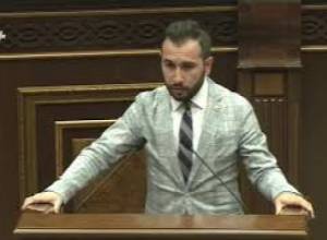 Որոշ պատգամավորների խիղճը ոչ թե ժողովրդի ծոցում է, այլ որոշների գրպանում. Հ. Կոնջորյան