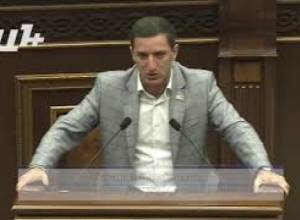 Թեժ քննարկում ԱԺ կանոնակարգ օրենքի փոփոխության վերաբերյալ