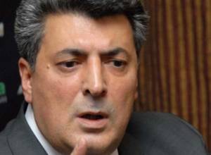 Парламент ускорил проведение внеочередных выборов: АЖК