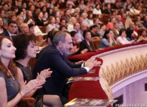 Никол Пашинян и Анна Акопян присутствовали на концерте Юрия Башмета