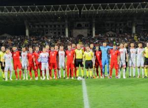 Հայաստանը 4:0 հաշվով ջախջախում է Մակեդոնիային եւ մնում խաղի մեջ