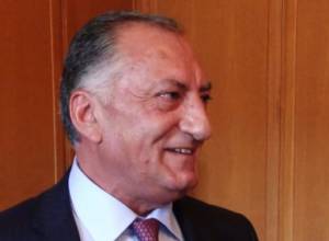 Աղբամանների տեղադրման վայրը և հեռավորությունը կանոնակարգված է առողջապահության նախարարի հրամանով․ Կամո Արեյան