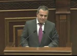 Մի հատ օլիգարխի մի լավ թափ տայիք, էտ 50 միլիոնը կունենայիք, ինչու եք վարկ վերցնում