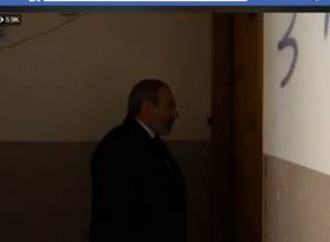 Прямой эфир: Никол Пашинян ходит по домам, агитируя, в Ереване