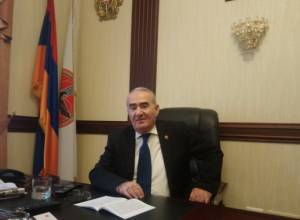 Я не знаю, есть ли у Пашиняна в Армении хотя бы один друг? Галуст Саакян