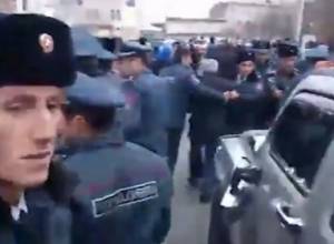 Էջմիածնում բախում է տեղի ունեցել. News.am