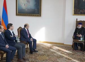 Կաթողիկոսն ընդունել է ԼՀԿ խորհրդարանական խմբակցությանը