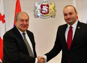 Президент РА встретился с премьером Грузии