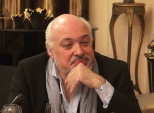 «Будут профинансированы три представления, для остальных нужно добыть деньги»