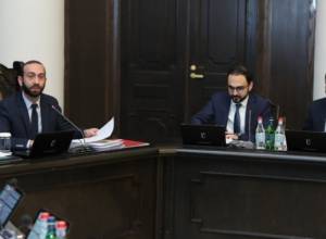 LIVE. Government session