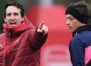 Ունայ Էմերին ցանկանում է շուտափույթ ազատվել Մեսութ Օզիլից