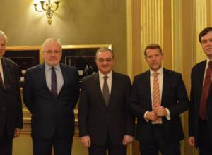 Сопредседатели Минской группы ОБСЕ говорили о встрече МИД РА и Азербайджана