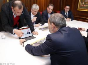 Pashinyan invites investors to Armenia
