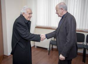 ԵՊԲՀ 91-ամյա շրջանավարտ, հայրենադարձ բժիշկը՝ երկարակեցության մասին