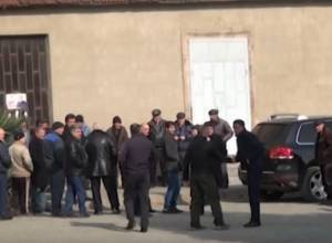 В Ахтале прежде всего нужна работа, карета скорой помощи и пожарная служба