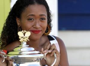 Women's tennis has new leader