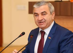 После встречи с С. Саргсяном позиции Еревана и Степанакерта ужесточились: А. Гулян