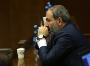 Прямой эфир: Я – премьер-министр не только тех, кто проголосовал за «Мой шаг»: Пашинян представляет правительственную программу