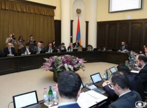 Պահանջում են ծրագիր՝ հետհեղափոխական հասարակությանը արժանի