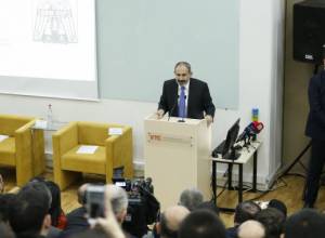 «Հերիք է ինչքան նստեցինք տեղներս». Նիկոլ Փաշինյանը կարգախոս է հնչեցնում