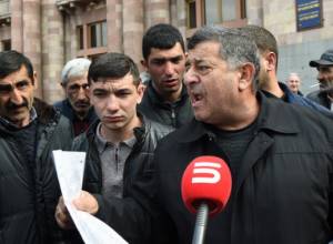 Сельчане требуют вернуть пастбища