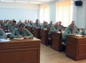 Руководящий состав вооруженных сил провел совещание