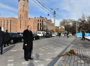 Президент Армен Саргсян почтил память жертв 1-го марта 2008г.