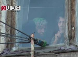 Փլուզված հանրակացարանում բնակվող երեք կանայք հրաժարվում են լքել տարածքը