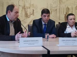 А будет ли демонтировать ресторан «Ереванские ночи»  начальника районной администрации Кентрон? Ав. Ишханян