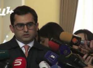 Աջ ղեկով մեքենաները կհաշվառվեն եւ կշահագործվեն առանց արգելքի. Հակոբ Արշակյան