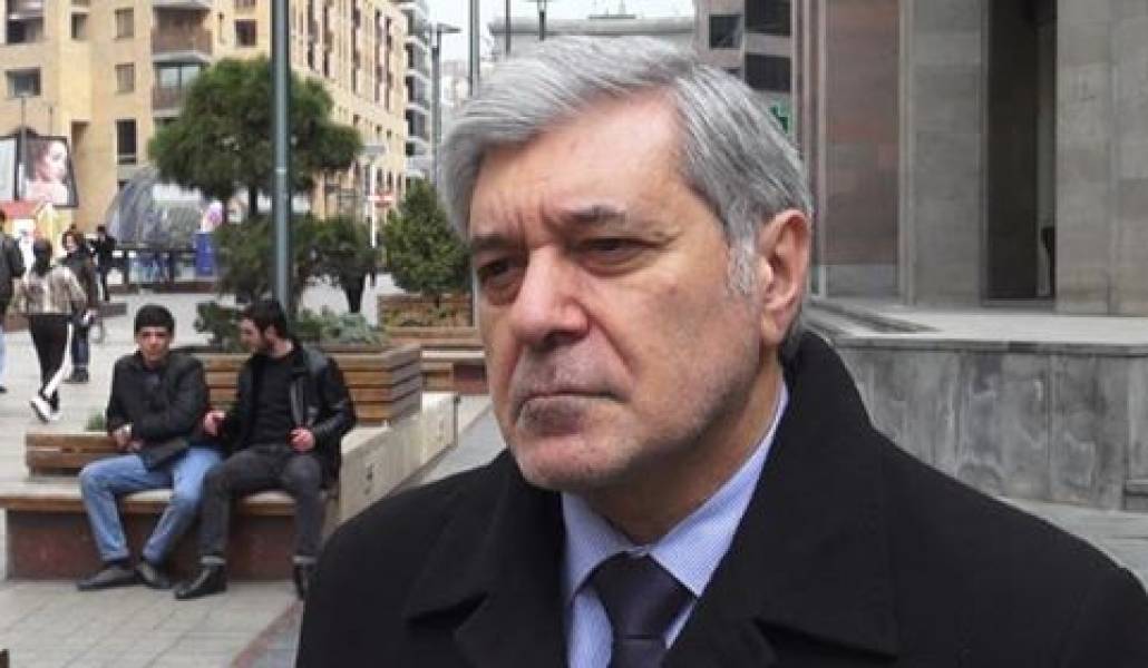 54279690_366744537508525_3280026812687581184_n