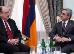 Саргсян готов смягчить