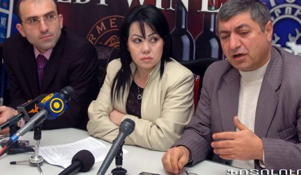 1666ef24235fd8ebc5b367c71fb3f6c7