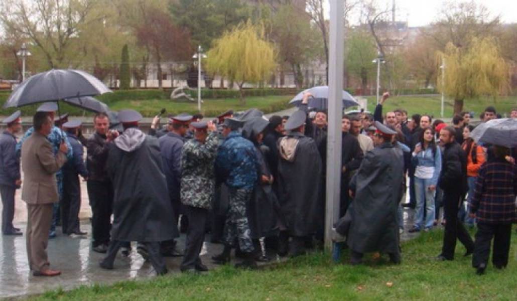 7065b23ab488c1c2ea4d868a9e1f6251