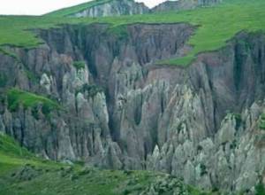 В ущелье обнаружен труп