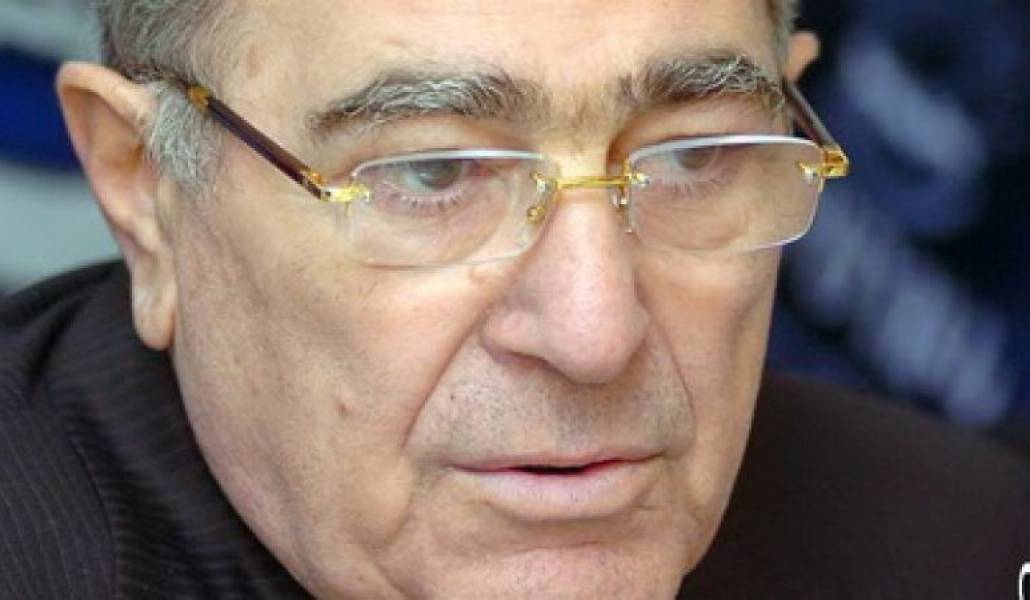 c9eeb6cd0ae744a596b86b29873104fd