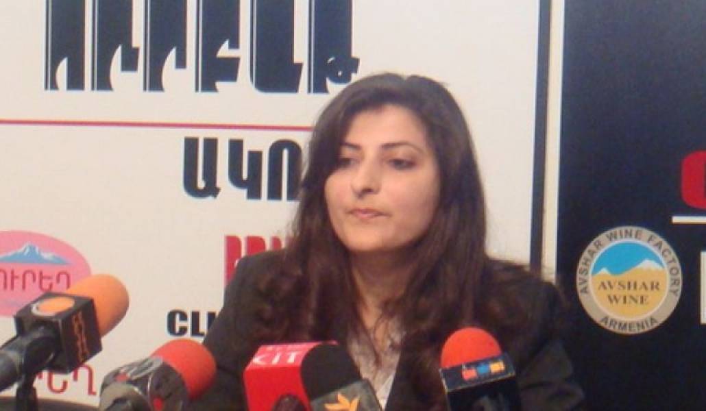 301939a59a04e7fd5442d3bb81b3d80a