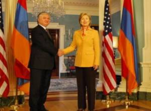 Клинтон подтвердила позицию США