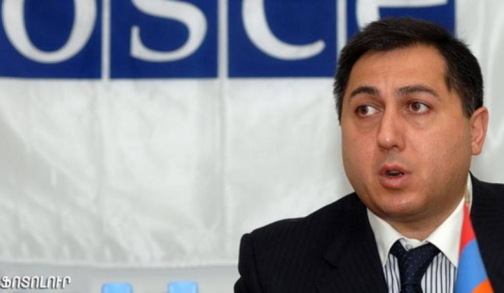 0dd02d89cae12f912e8f7df543c0d60a