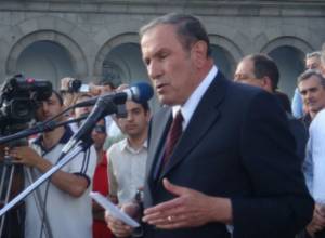 Оппозиция отказалась