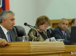 «Все политзаключенные должны быть немедленно освобождены»