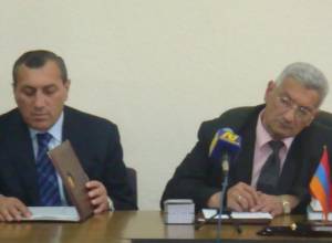 Марзпет заставляет читать книги