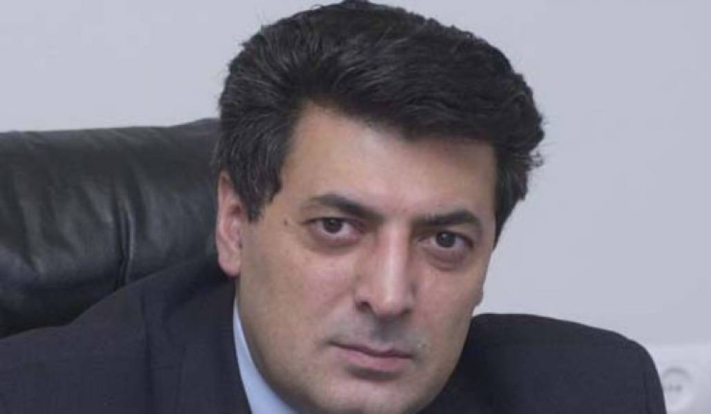 3726358e243f0c99f47776e37c3d29e4