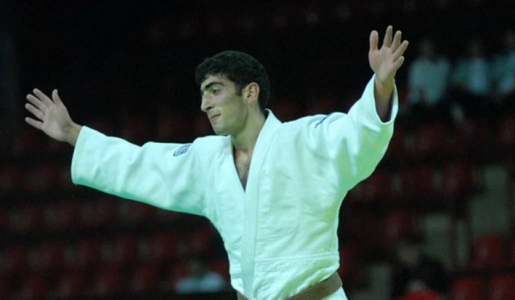 9c6c7a294c5f6c35b6909a3e6408d8ca