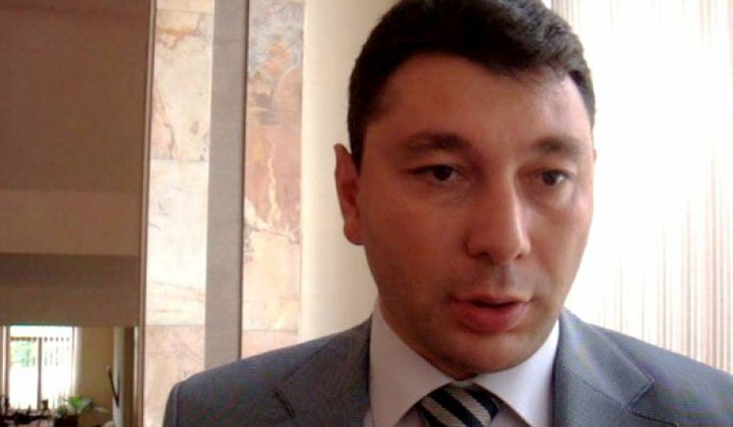 2782b2b63c09796475e854ca60f7b632