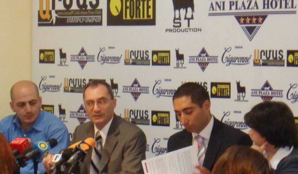 c327e32fc115106d9c33394fefb69057