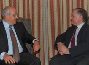 Пока Саргсян направляется в США...